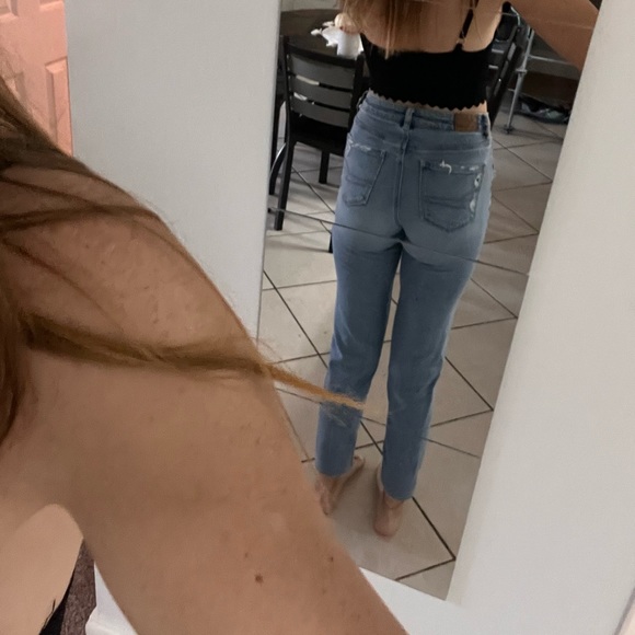 American Eagle Mom Jeans - Picture 3 of 4